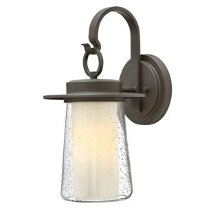 Best Riley Outdoor Wall Lantern By Hinkley Lighting Outdoor Lighting Riley Outdoor Wall Lantern By Hinkley Lighting Outdoor Lighting