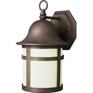 Seaport Outdoor Wall review
