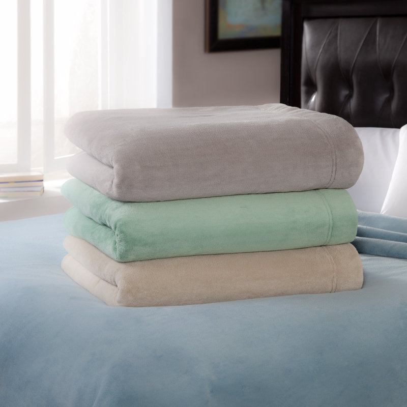 Serta Luxe Plush Micro Fleece Electric Blanket Reviews Wayfair Serta Luxe Plush Micro Fleece Electric Blanket