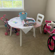 Kids 3 Piece Round Table And Chair Set