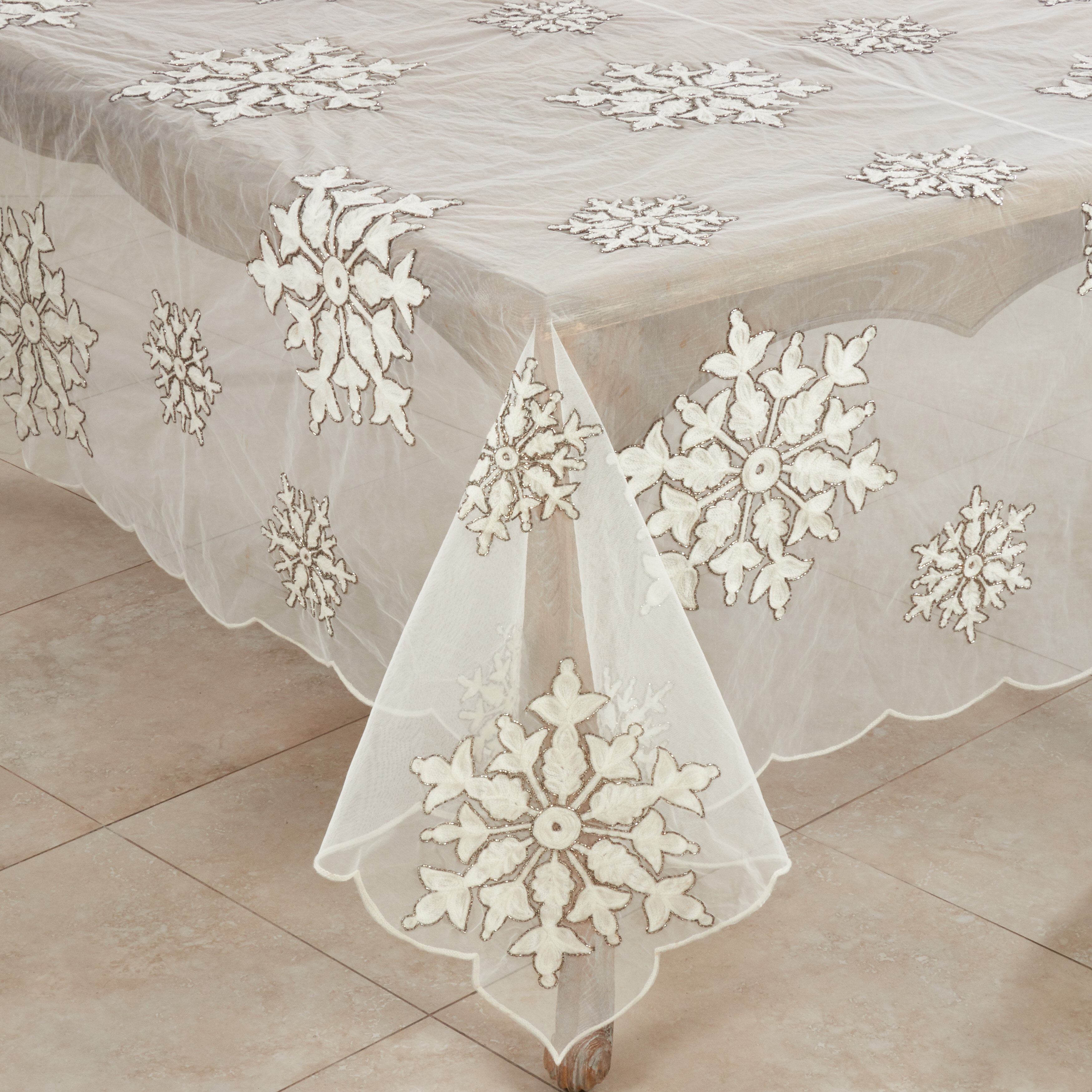 holiday tablecloth