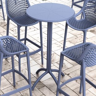 outdoor high tables and chairs