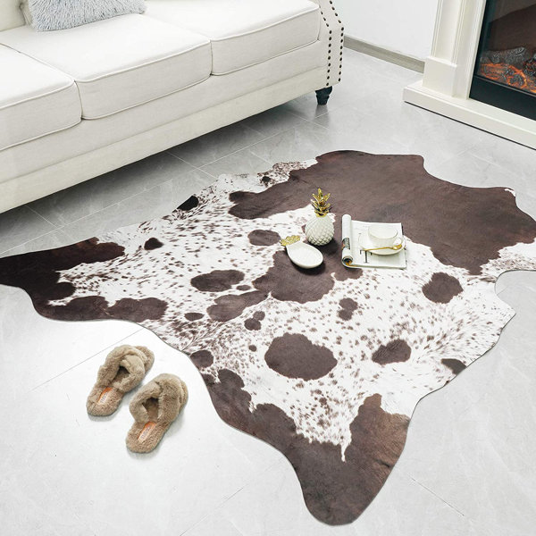 Under Coffee Table Cow, 75 x 110cm Playroom Cowboy-themed Nursery 75 x 110 cm Cute Animal Print Faux Cowhide Mats Carpets for Decorating Home Jungle Themed Room Faux Fur Cow Print Rug 