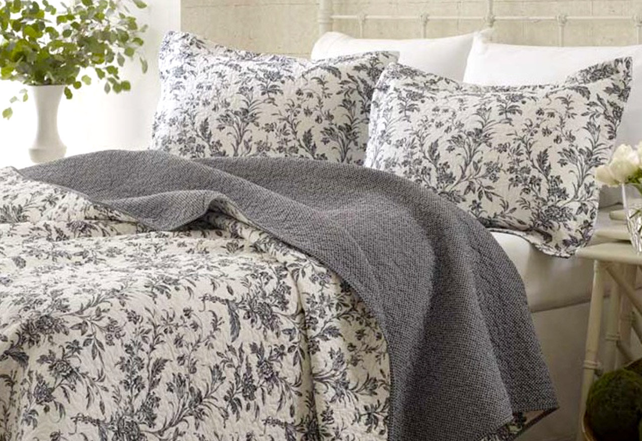 [BIG SALE] Cozy Bedding featuring Laura Ashley You’ll Love In 2021
