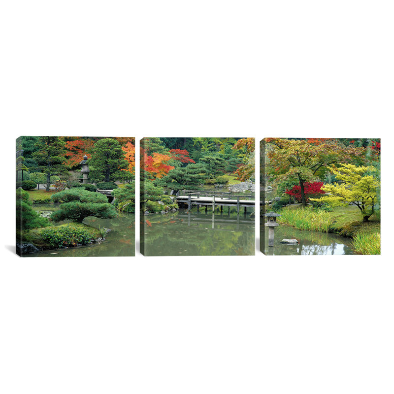 Latitude Run Plank Bridge In The Japanese Garden Seattle