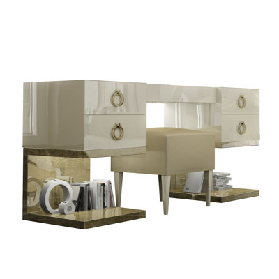 Mercer41 Vannote Makeup Vanity Set With Mirror Wayfair