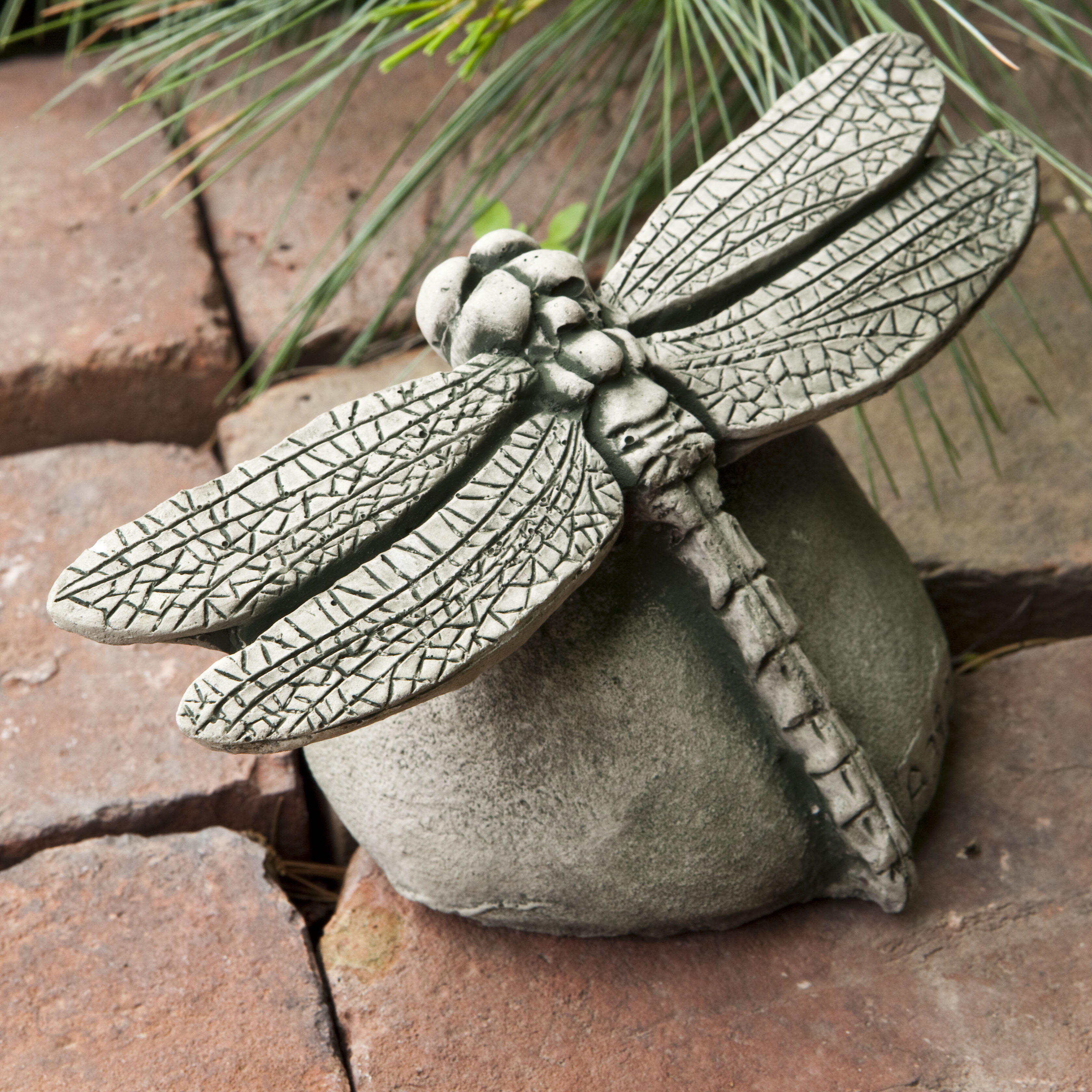 realistic dragonfly Hand sculpture of the Miao silver statue 