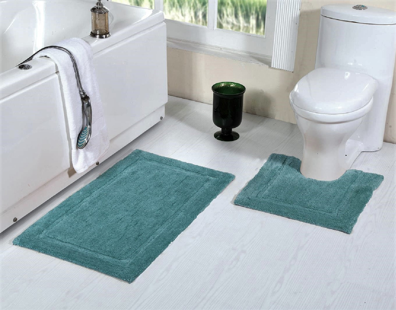 plush bathroom rugs