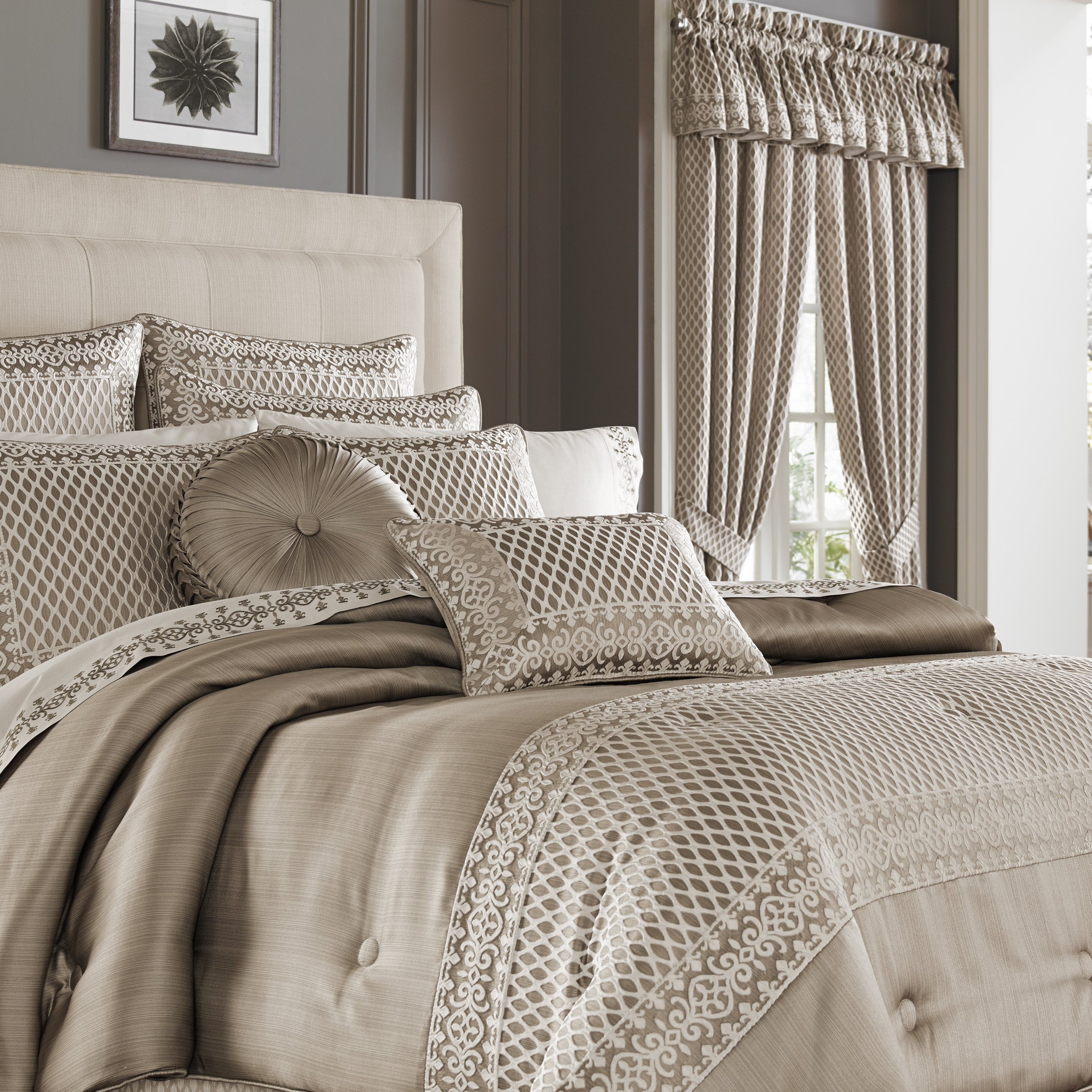 Astoria Grand Strang Comforter Set, Size: King, Gray