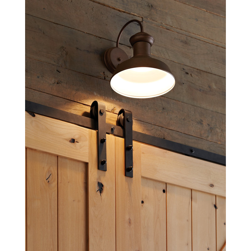 Laurel Outdoor Lighting