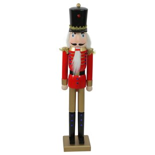 outdoor wooden soldiers decorations