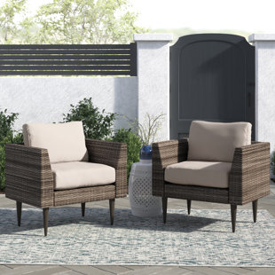 outdoor love chairs