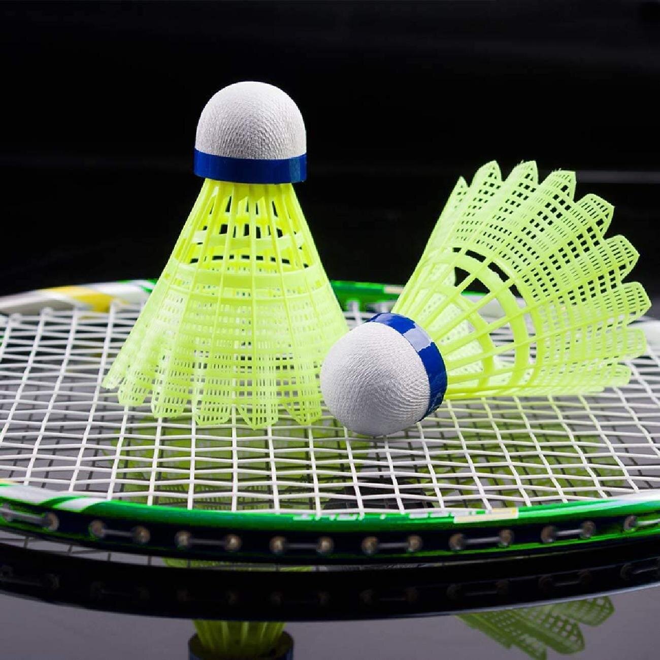 w/ Carry Bag Carbon Shaft Badminton Racket Set of 4 for Backyard Family Game