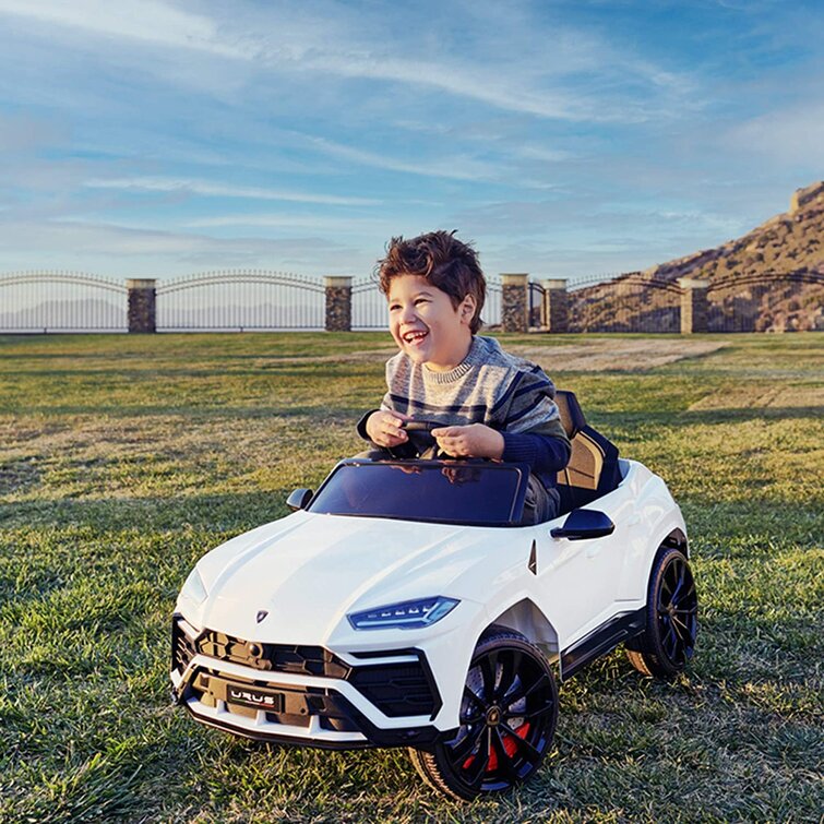 lamborghini urus ride on car