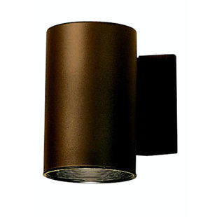 Best Suri 1-Light Outdoor Sconce By Wade Logan Outdoor Lighting Suri 1-Light Outdoor Sconce By Wade Logan Outdoor Lighting
