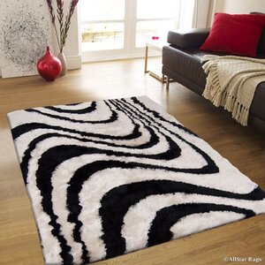 Hand-Tufted Black/Ivory Area Rug