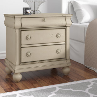 Warlick 3 Drawer Nightstand by Charlton Home