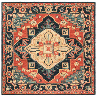 Bluffs Hand Loomed Wool/Cotton/Latex Oriental Rug in Red/Navy