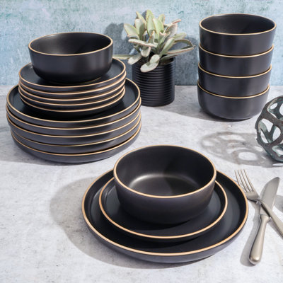 gibson soho lounge matte 18 piece dinnerware set, service for 6