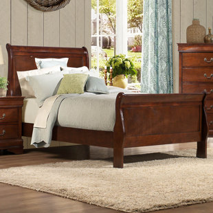 Waynesburg Sleigh Bed by Alcott Hill