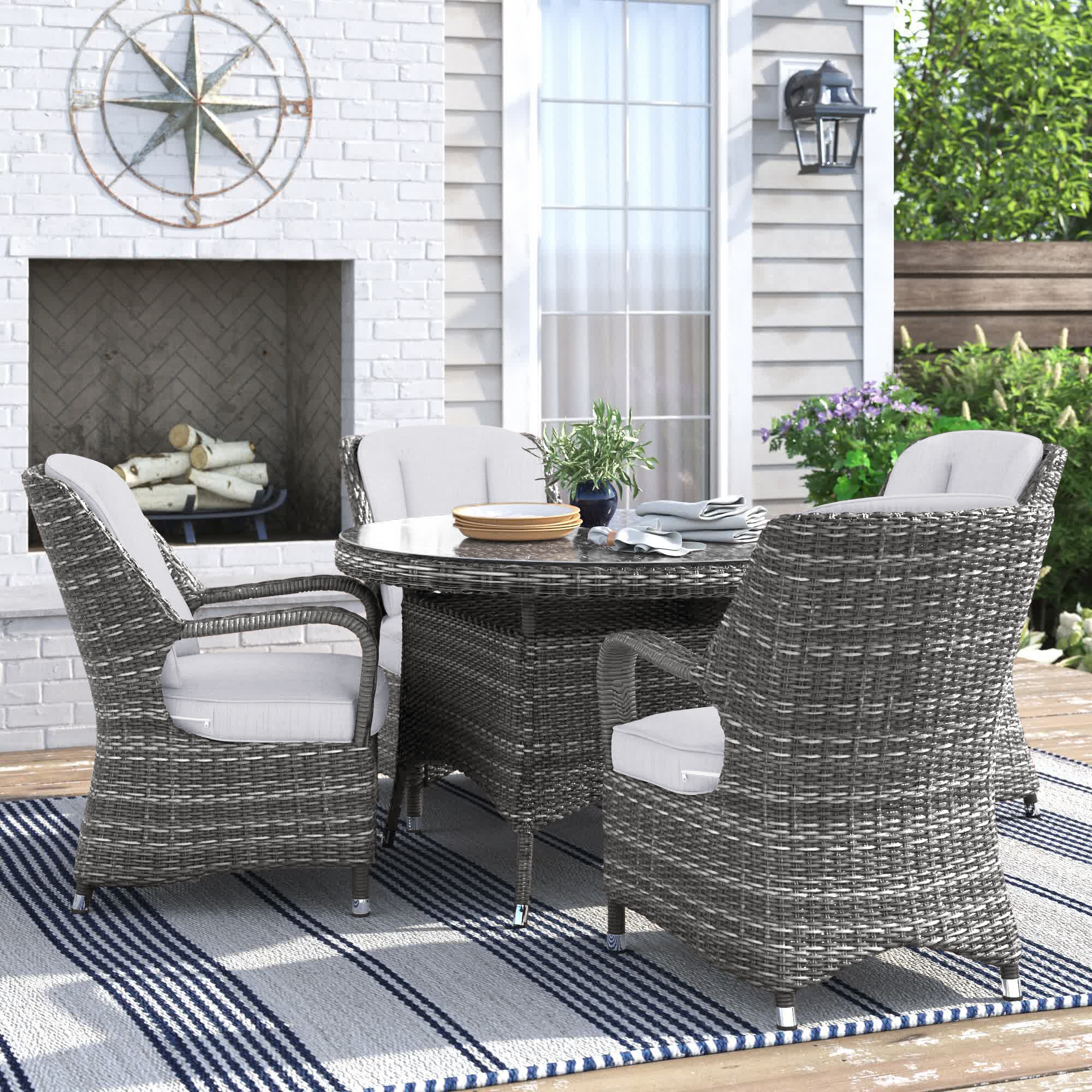 small 4 person outdoor dining set