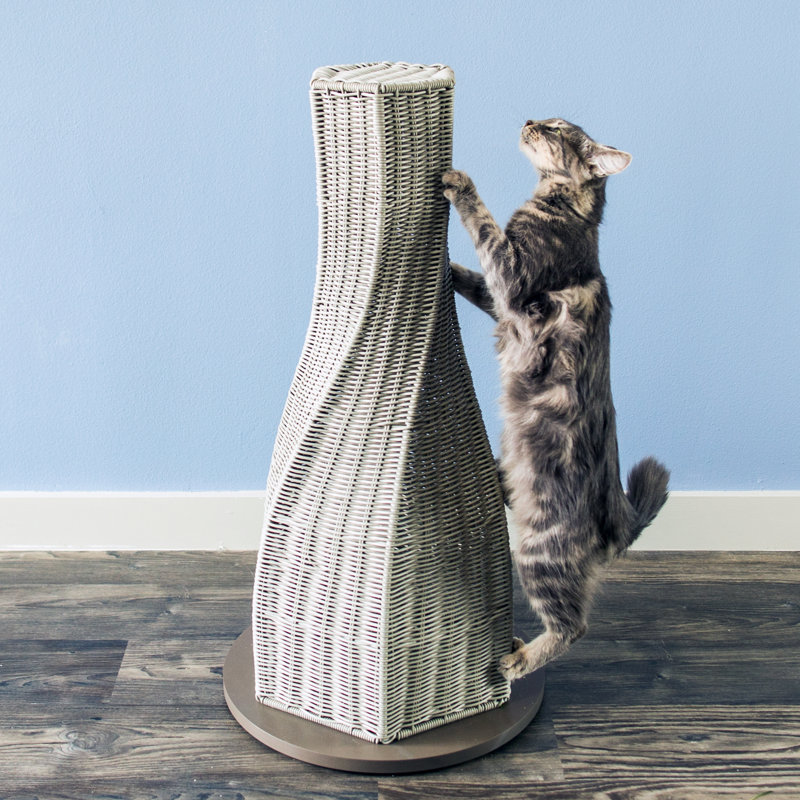 colonel cat scratching post