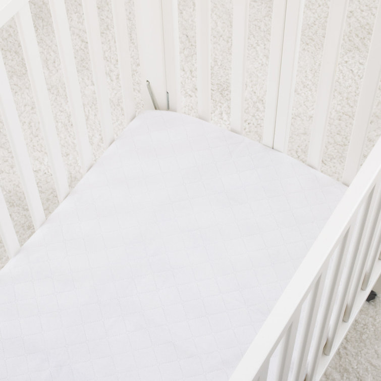 Carter S Protege Matelas Mini Lit De Bebe Et Commentaires Wayfair Ca