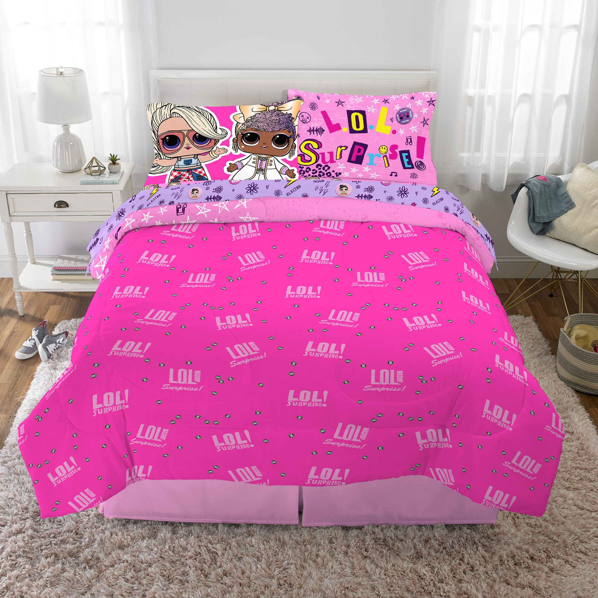 Pink Monkey Reversible Hypoallergenic Kids Complete Bed-in-a-Bag Comforter Set Pink Monkey Reversible Hypoallergenic Kids Complete Bed-in-a-Bag Comforter Set