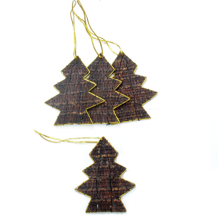 The Holiday Aisle Pohon Liburan Intricate Handwoven Clove