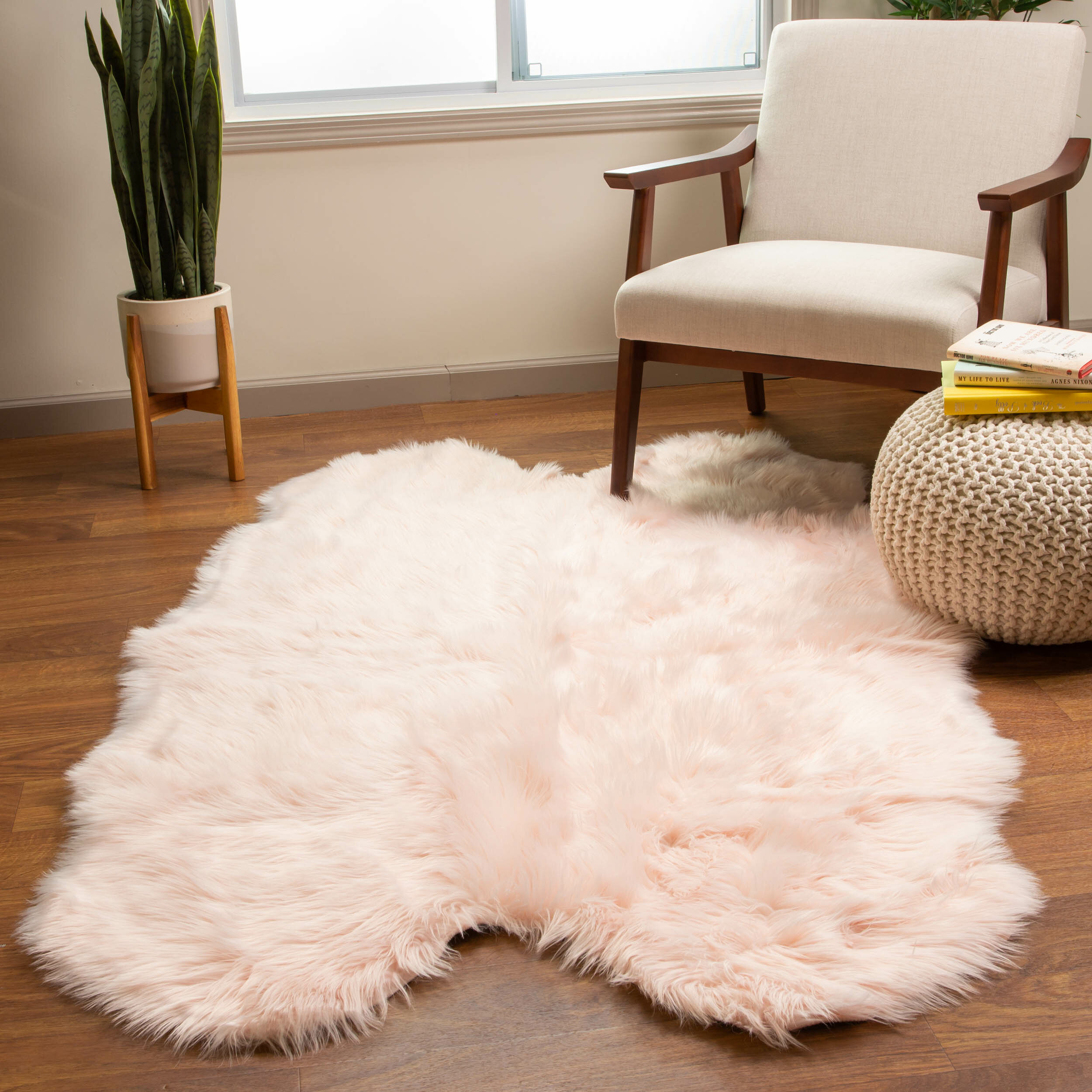 Soft Fluffy Faux Fur Circular Sheepskin Rug Round Floor Mat Available in 4 Sizes 