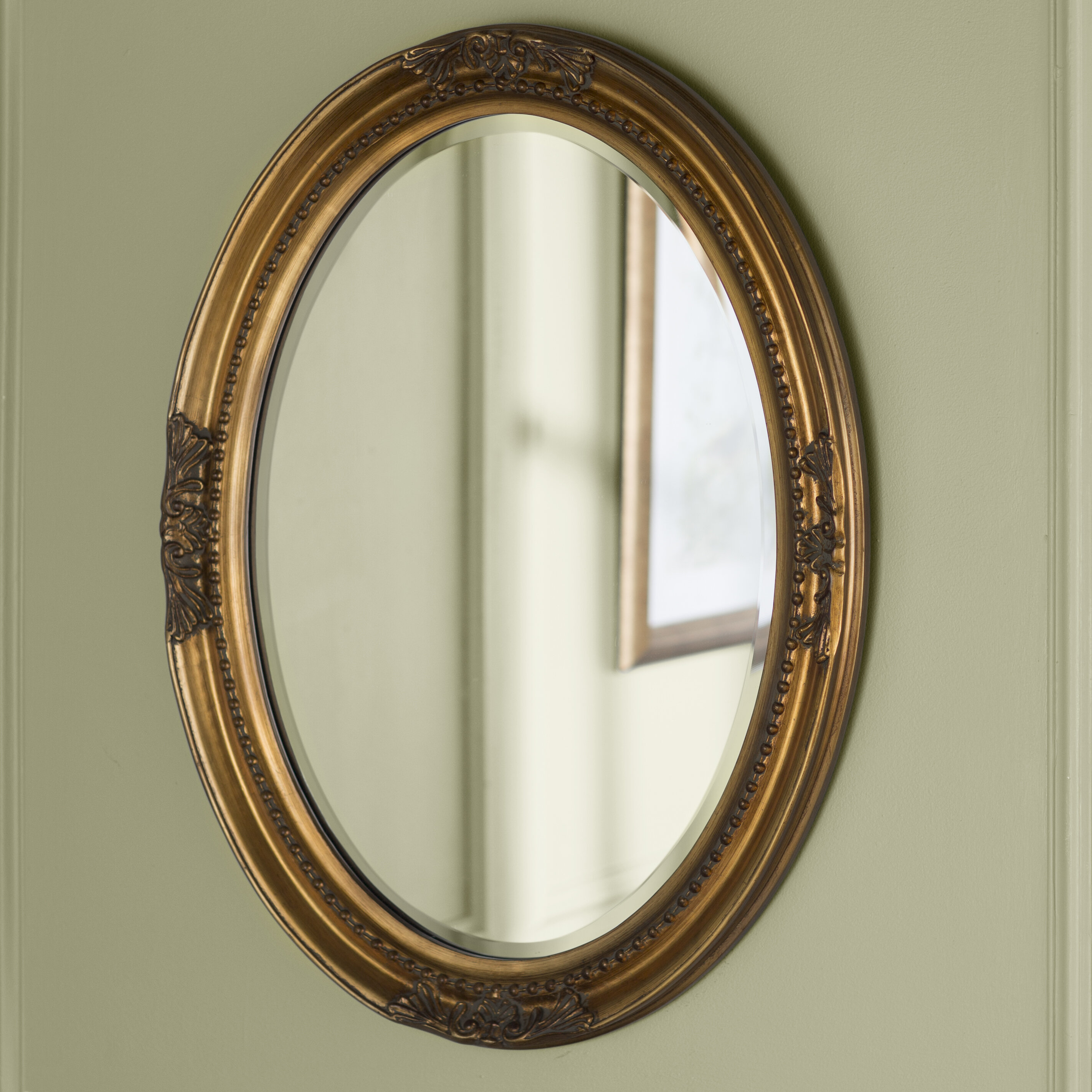 oval wall mirror horizontal