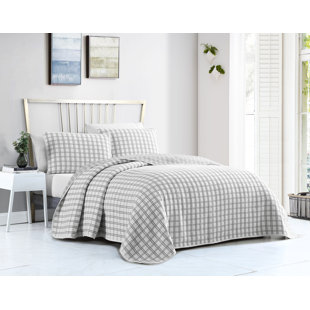 unique quilts and coverlets