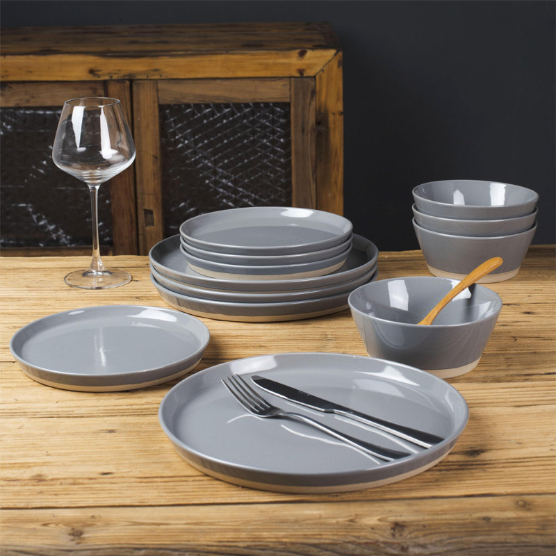 Lilwenn 12 Piece Dinnerware - Set of 12