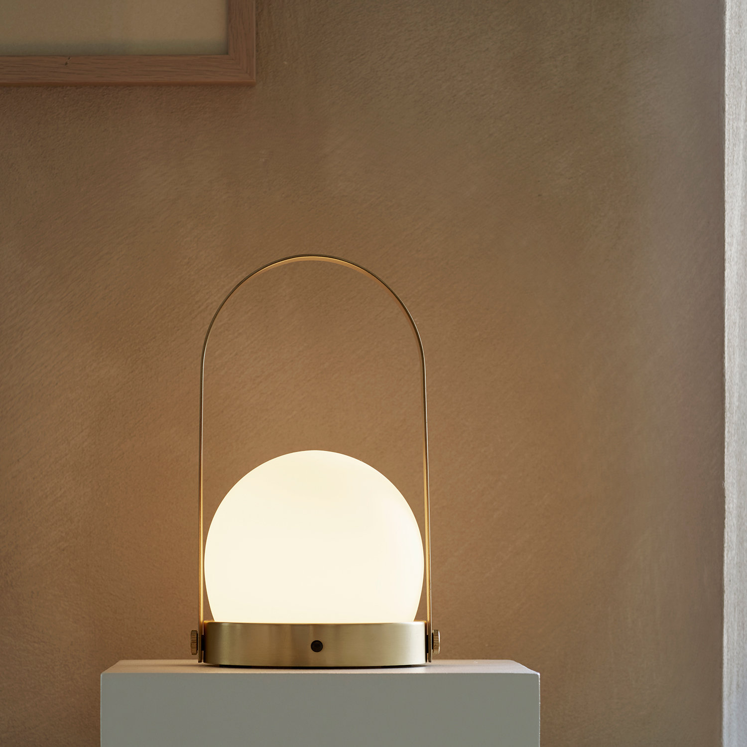 carrie table lamp