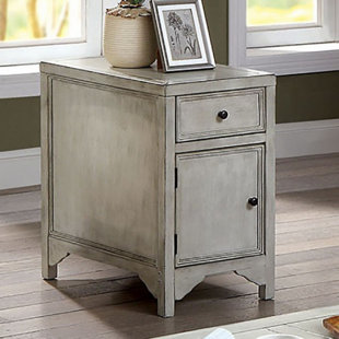 Ringler End Table by Gracie Oaks