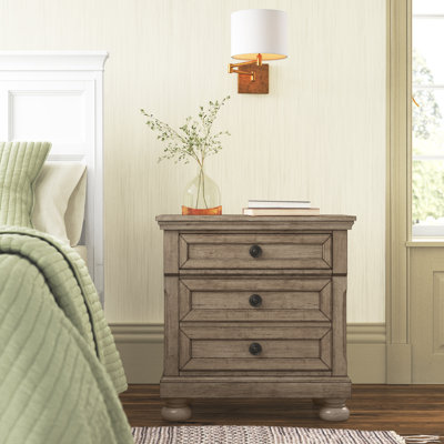 Kaler 3 - Drawer Nightstand in Gray