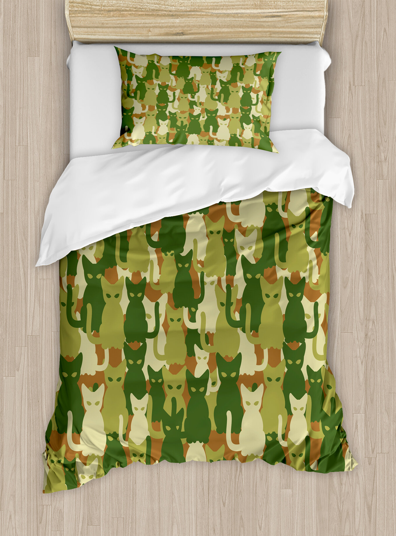 East Urban Home Camo Soldier Kittens Protective Cat Army Theme