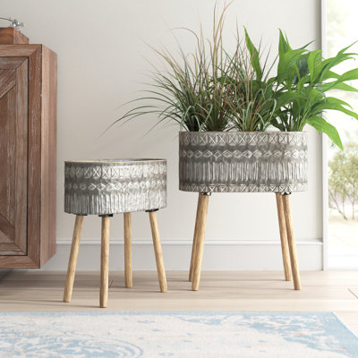 Fenster 2-Piece Elevated Planter Set