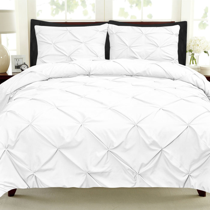 Beautiful Modern Chic Luxury Ruffled Pleat Pintuck Pinch Comforter