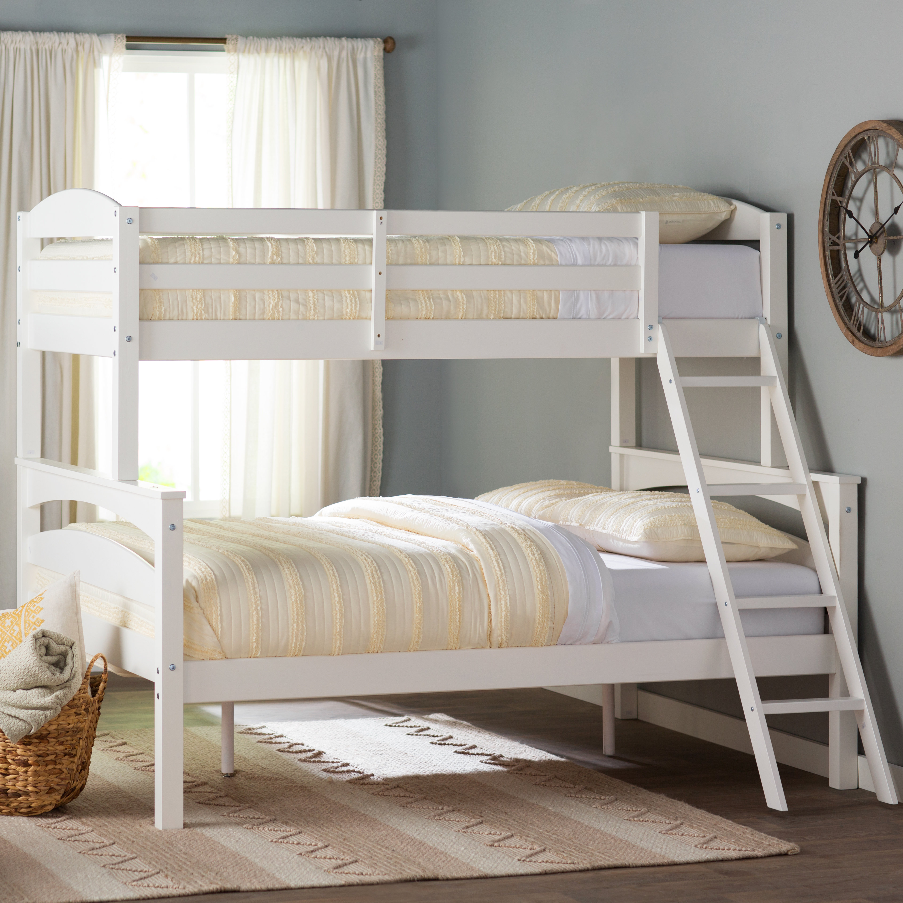 erin bunk bed