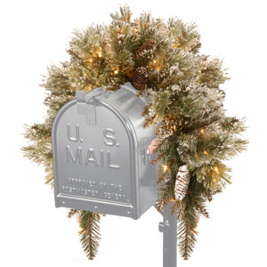Pine Pre-Lit Mailbox Swag with 35 Battery Operated LED Lights