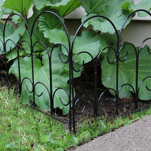 16 in. x 18 in. Border Fence Panel (Set of 5)