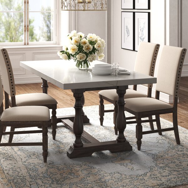 kelly clarkson home dining table