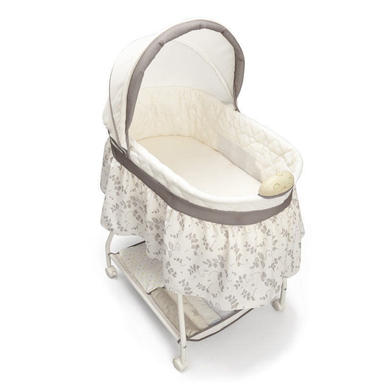 falling leaves bassinet