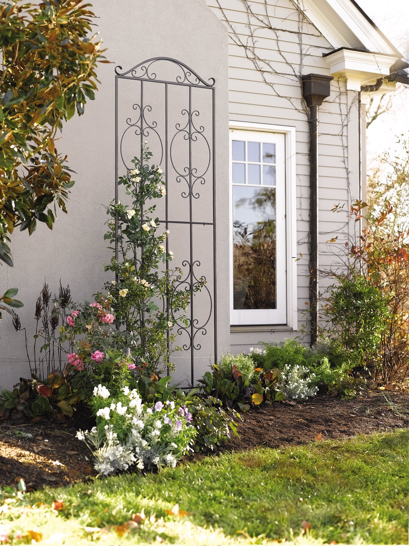 Plow Hearth Montebello Iron Gothic Trellis Reviews Wayfair