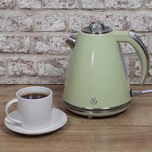 swan green retro kettle