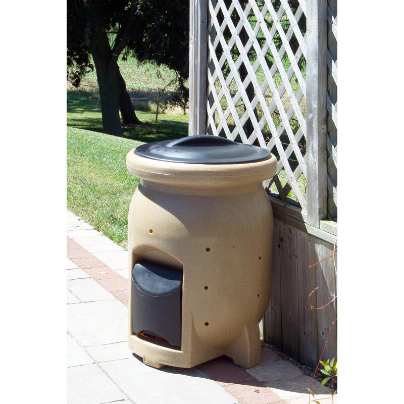 Koolatron Dynamic 6.7 Cu. Ft. Outdoor Composter