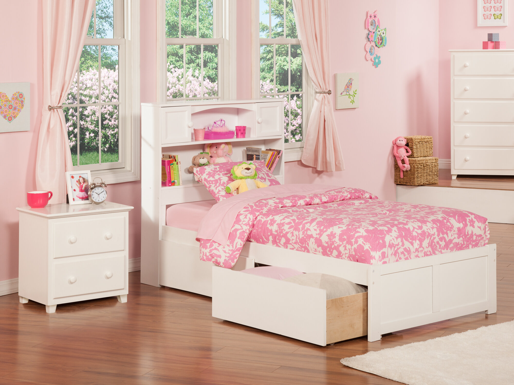 rooms to go little girl beds