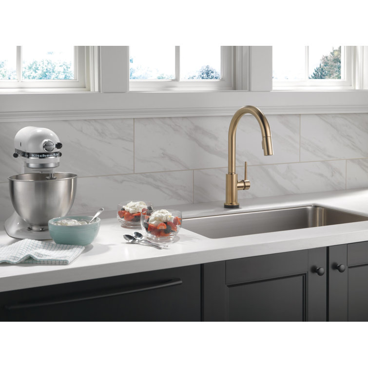 Delta Trinsic Pull Down Touch Single Handle Kitchen Faucet ...