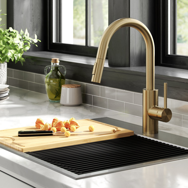 Pull Down Single Handle Kitchen Faucet with Accessories